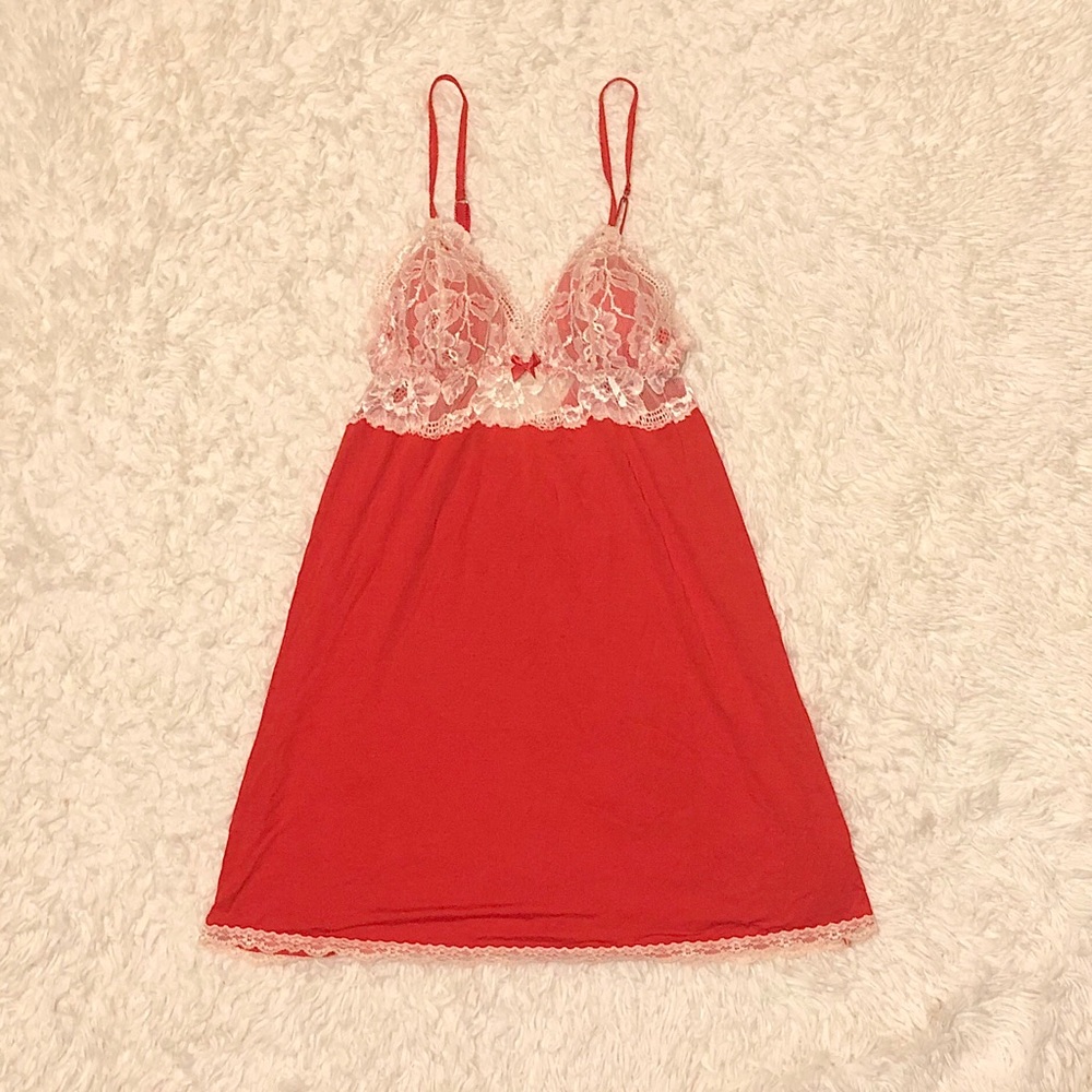 NWT Victoria’s Secret lingerie top size small